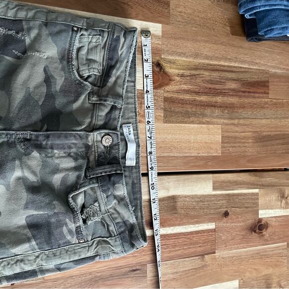 Zara Distressed Camouflage Skinny Jeans Size 4 - Picture 6 of 8
